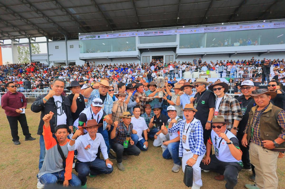 Seri II Kejuaraan Nasional (Kejurnas) Pacuan Kuda PORDASI ke-60 Tahun 2026 yang berlangsung di Tompaso, Sulawesi Utara, 24 Oktober 2026. (Do