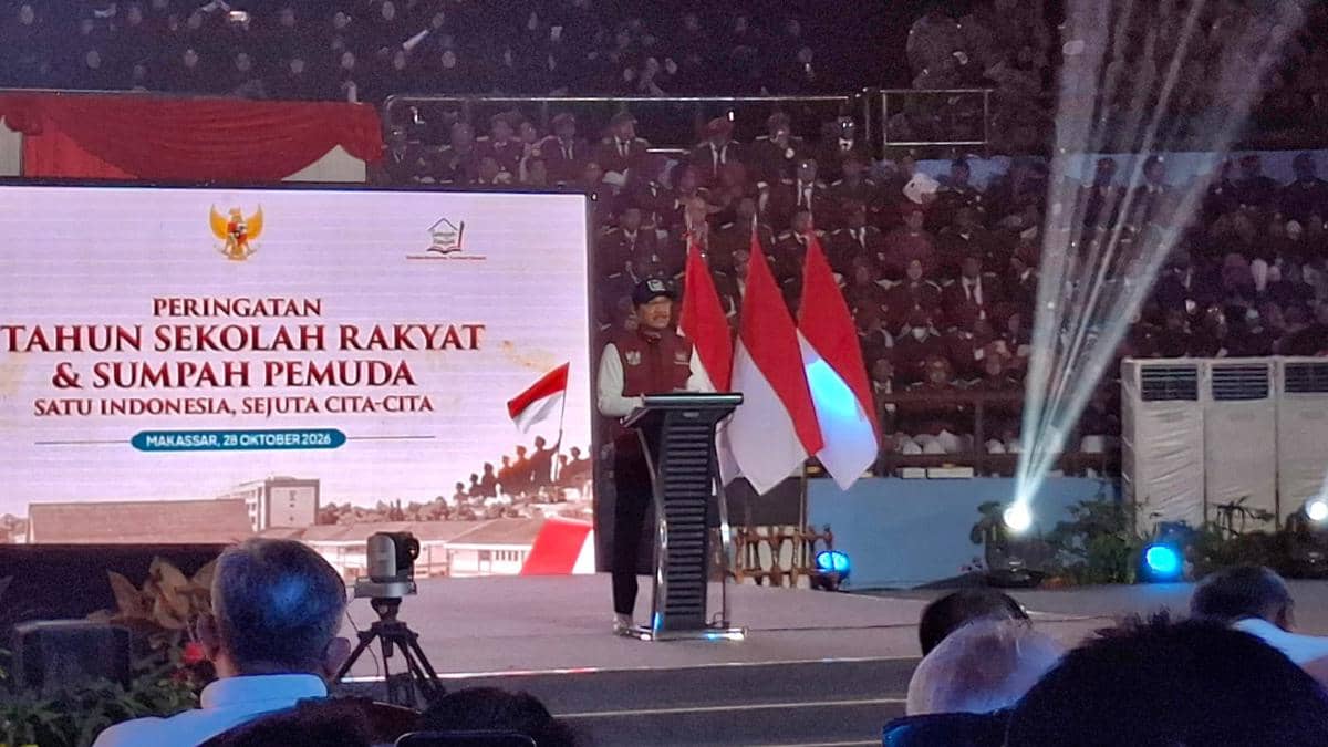 Menteri Sosial Saifullah Yusuf pada peringatan satu tahun Sekolah Rakyat sekaligus Hari Sumpah Pemuda di GOR Sudiang, Makassar, Rabu (28/10/